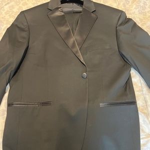Black Perry Ellis tuxedo